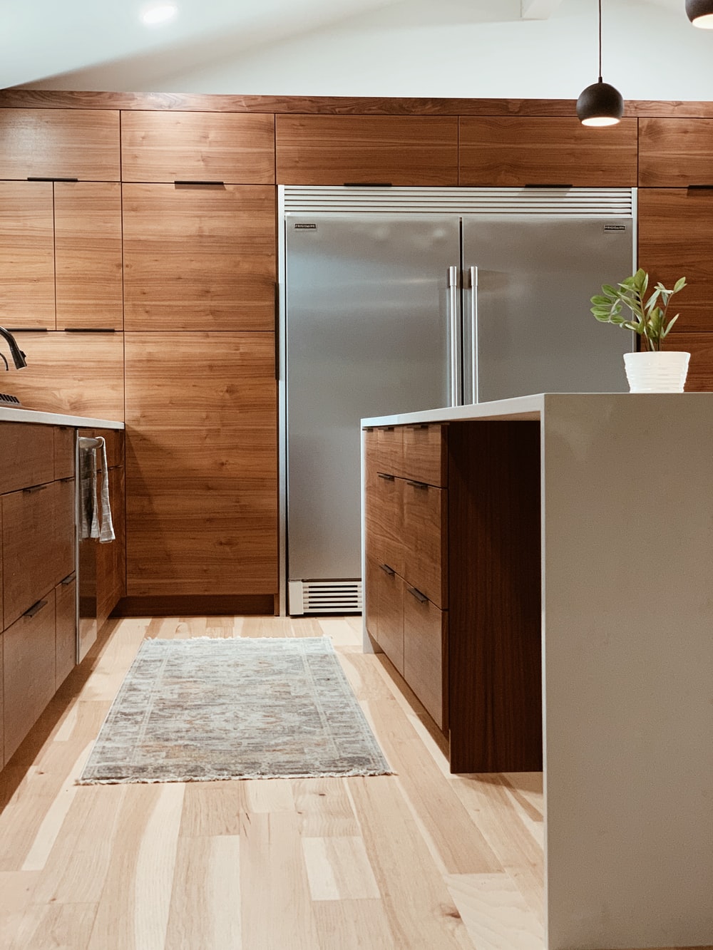 wooden kitchen cabinets